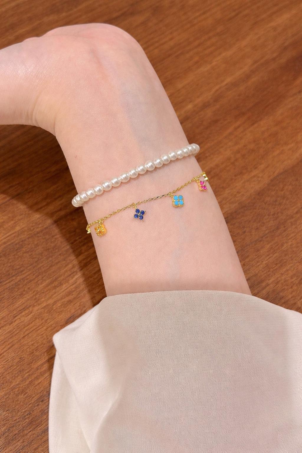 Colorful Diamond Clover Charm Bracelet, Gold-Tone Chain, Everyday Jewelry