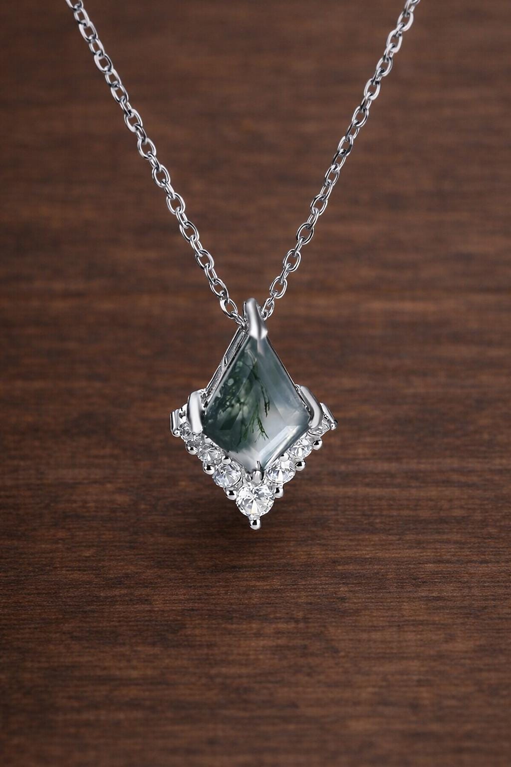 925 Sterling Silver Green Agate Rhombus Pendant Necklace, Elegant Minimalist Jewelry