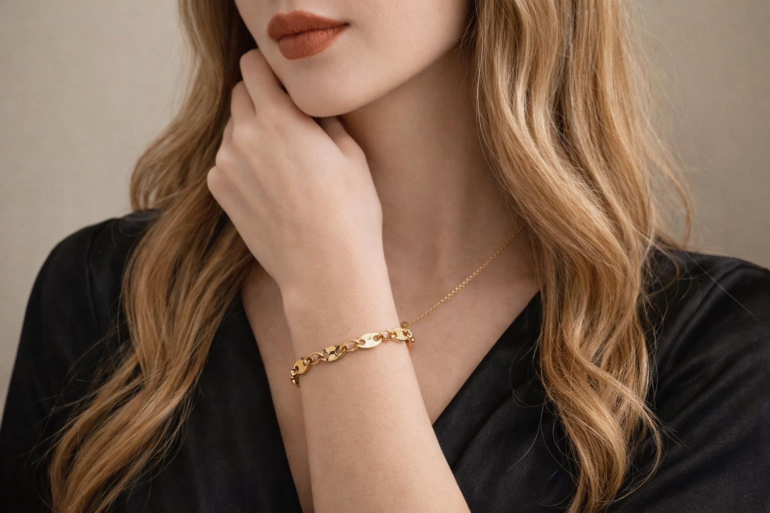 Stainless Steel Oval Coffee Bean Bracelet, Gold Chain, Minimalist Style Jewelry