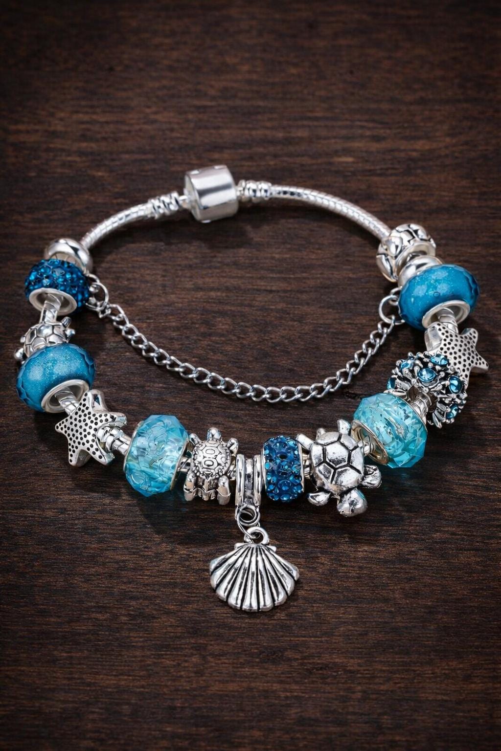 Minimalist Seashell Starfish Bracelet, Ocean Charm Jewelry, Personalized Gift for Women, Elegant Beach Style