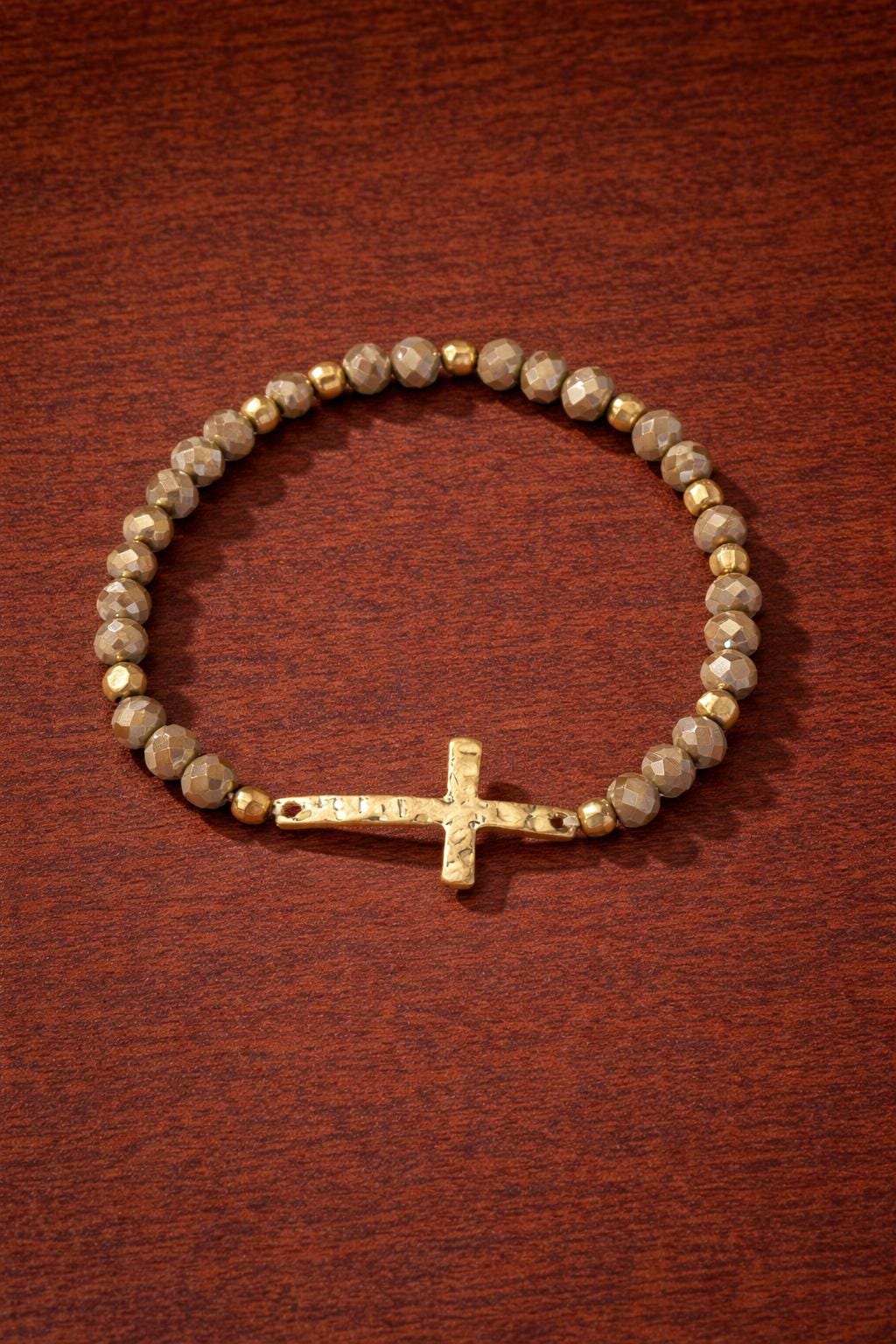 1pc Fashionable Simple & Versatile Car Wheel, Glass, Metallic Cross Beaded Bracelet